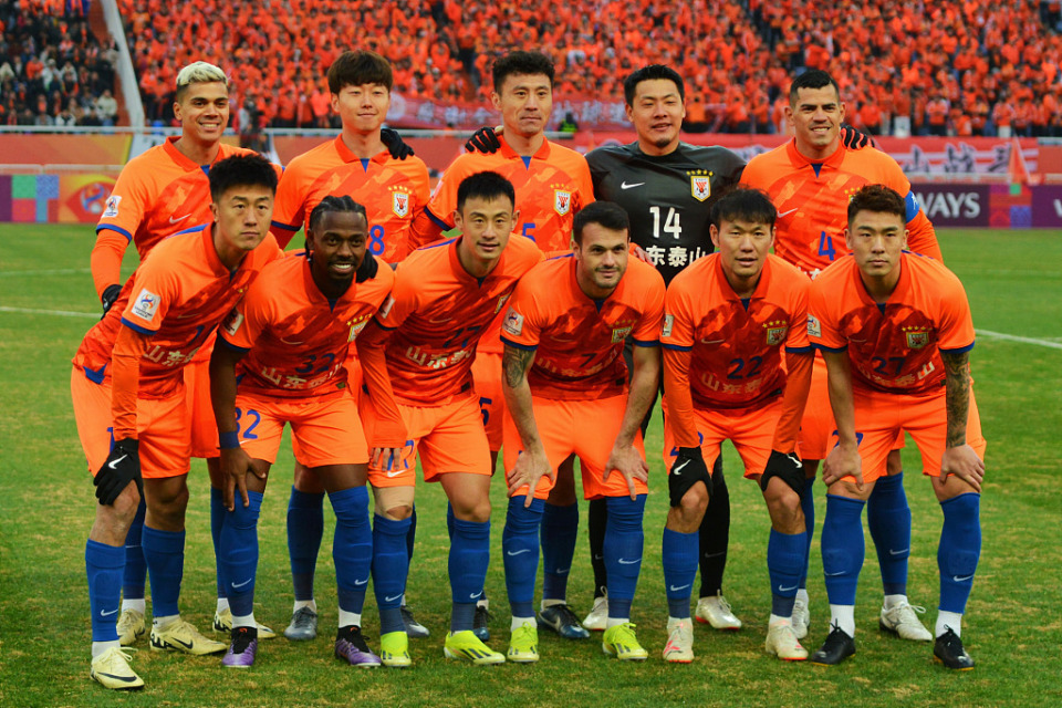 包含红牌频现比赛激烈,局势愈发紧张的词条 包含红牌频现比赛激烈,局势愈发紧张的词条