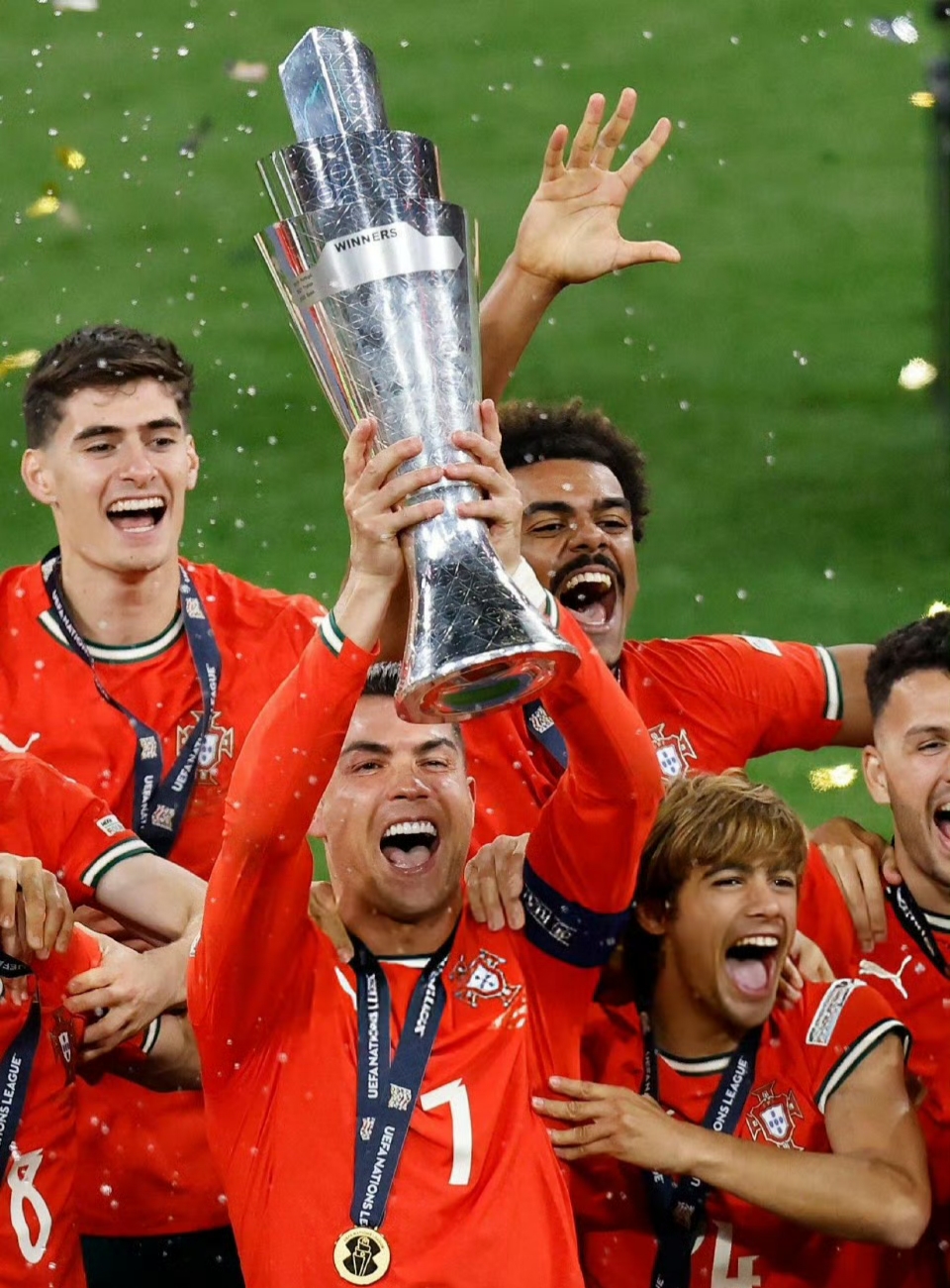 欧洲国家队备战大赛,展现团结和拼搏精神的简单介绍 欧洲国家队备战大赛,展现团结和拼搏精神的简单介绍